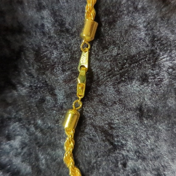 Koret Gold Tone Rope Chain Necklace & Bracelet Set - Picture 6 of 7